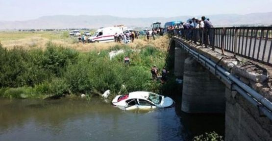 Otomobil nehre uçtu, 6 kişi hayatını kaybetti