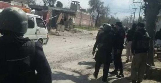 Pakistan'da adliyeye saldırı: 5 ölü 20 yaralı