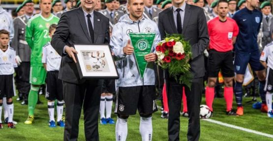 Podolski, Almanya Milli Takımı'na veda etti