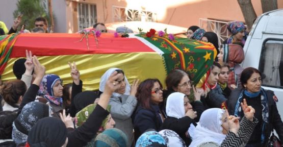 Polis baskınında öldürülen Dilan Kortak toprağa verildi