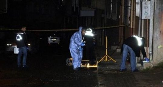 Polis merkezine ses bombası atıldı