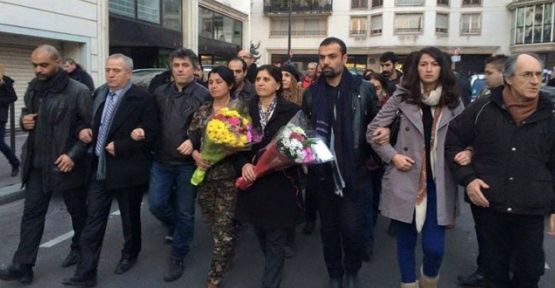 PYD eşbaşkanı Charlie Hebdo dergisini ziyaret etti