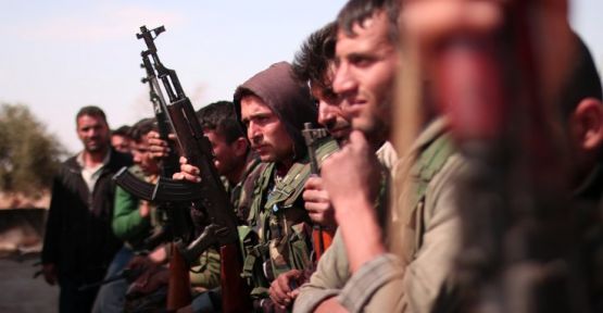 Reuters: YPG bazı bölgelerde birliklerini ve ağır silahlarını çekti