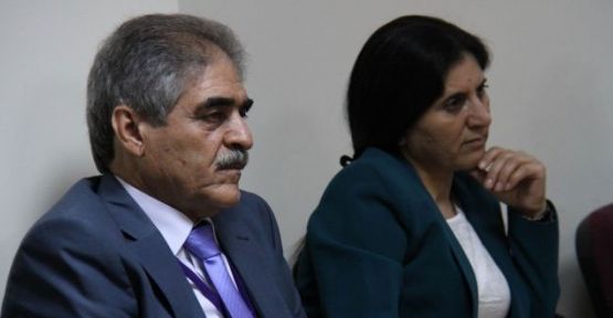 Rojava kantonları Diyarbakır'da bir araya geldi