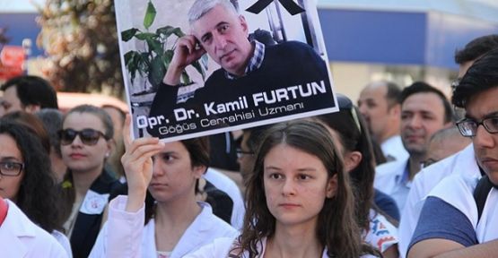 Samsun'da sağlık çalışanları, Opr. Dr. Furtun için yürüdü