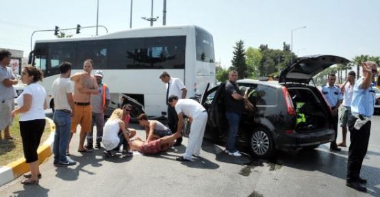 Sanatçılar kaza yaptı: 2'si ağır 5 yaralı