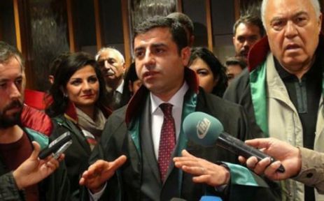Selahattin Demirtaş'tan avukatlara: Yanınızdayım