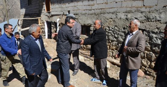 Şemdinli Kaymakamı Murat Öztürk'ten köy ziyaretleri