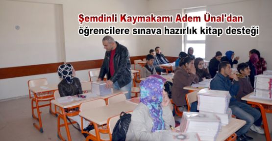 Şemdinli Kaymakamından öğrencilere kitap desteği