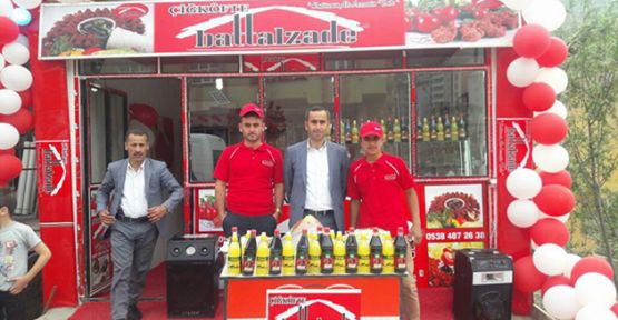 Şemdinli'de Battalzade Çiğköfte şubesi açıldı