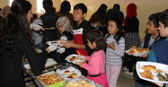 Şemdinli’de engelliler yararına kermes