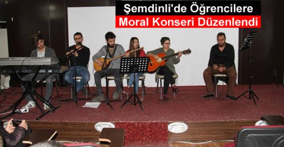 Şemdinli'de Öğrencilere Moral Konseri Düzenlendi