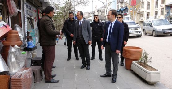 Şemdinli'de vatandaşlar korana virüs salgınına karşı uyarıldı