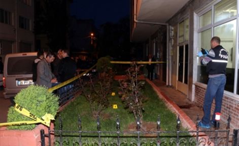 Sevgilisini öldürüp intihar etti