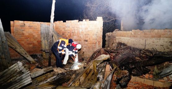 Siirt'te aşırı yağıştan ev çöktü: 3 ölü