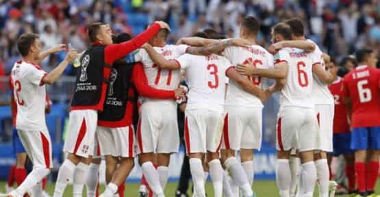 Sırbistan, Kolarov'un golüyle kazandı