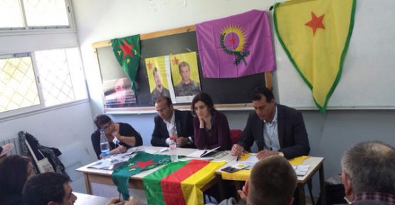 Şoreşa jinê ya li Rojava di rojeva Forûma Civakî ya Cîhanê de ye