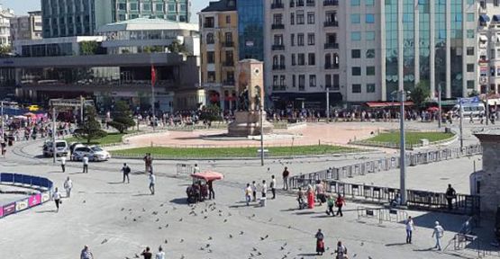 Taksim Meydanı'nda şüpheli çanta