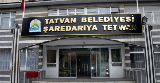 Tatvan Belediyesi de Kürtçe tabelayı kaldırdı
