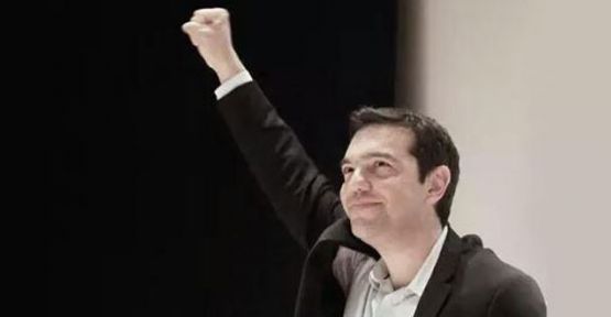 Tsipras: Demokrasinin şantaja boyun eğmeyeceğini gösterdik
