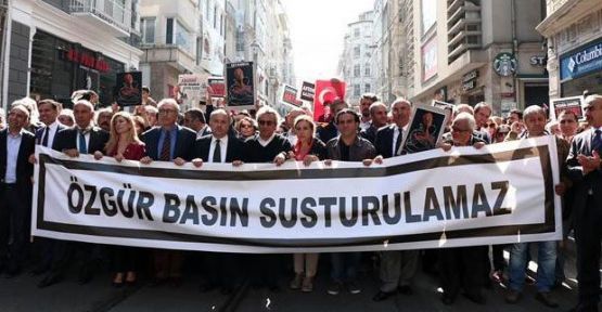 'Türkiye gazeteciler için korku ülkesi oldu'