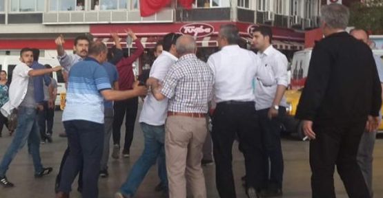 Üç kentte HDP'lilere saldırı