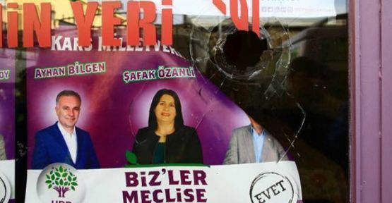 Üç kentte HDP'ye saldırı