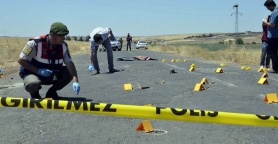 Urfa'da otomobil tarandı: 1 bebek öldü, 4 kişi yaralandı