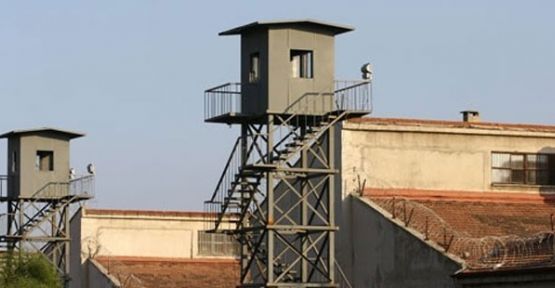 Van F Tipi'nde bir tutsak bedenini ateşe verdi