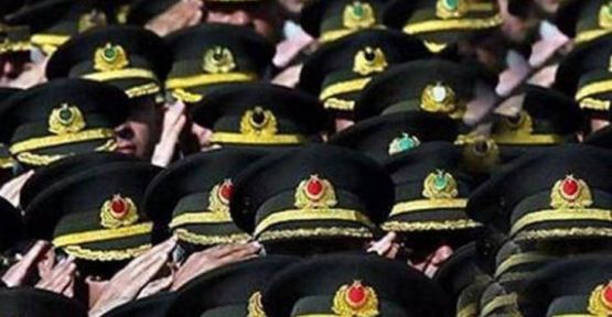 'Yeni KHK'yle 400 asker ihraç edilecek'