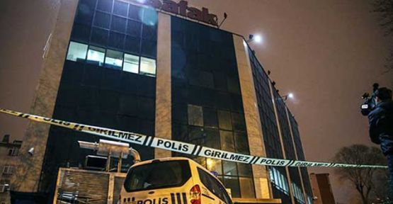 Yeni Şafak ve Yeni Akit'e silahlı saldırı