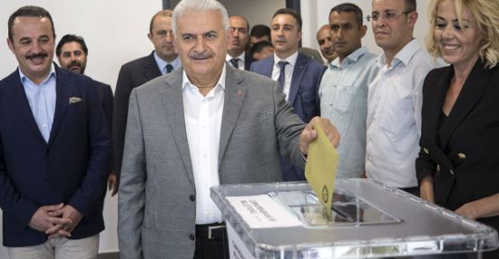 Yıldırım: Başbakanlık koltuğunu müzayedeye çıkaracağız