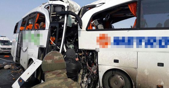 Yolcu otobüsleri çarpıştı: 7 ölü, 15 yaralı