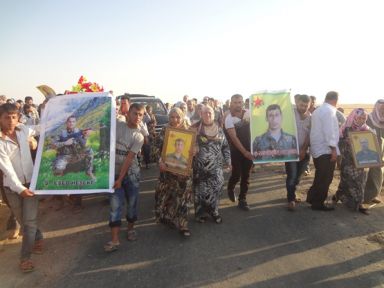 YPG savaşçısı Sincar toprağa verildi
