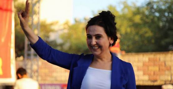 Yüksekdağ: 'Sınırda tank değil barış sesleri yükselmelidir'