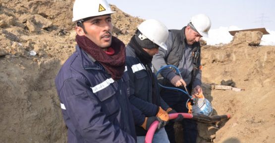 Yüksekova'daki trafo merkezi için zorlu çalışma