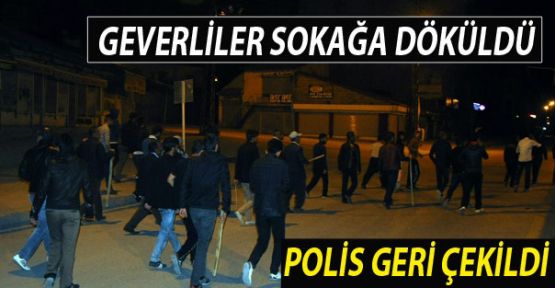 Yüksekovalılar Canlı Kalkan Olup Sokağa Döküldü