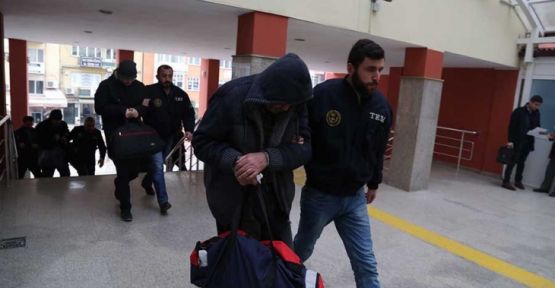 Zonguldak'ta 5 öğretmen 'FETÖ'den tutuklandı