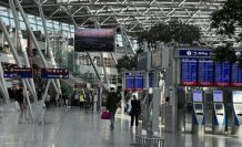 Almanya'da havaalanlarında grev: Yüzlerce uçuş iptal edildi