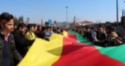 İstanbul Kızılçeşme'de coşkulu Newroz