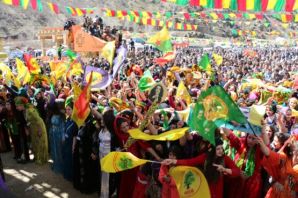 Şemdinli'de Newroz Coşkusu