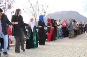 HDP Derecik Bürosu törenle açıldı