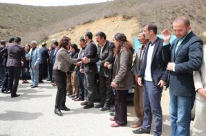 Şemdinli'de HDP Adaylarına coşkulu karşılama
