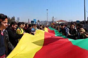 İstanbul Kızılçeşme'de coşkulu Newroz
