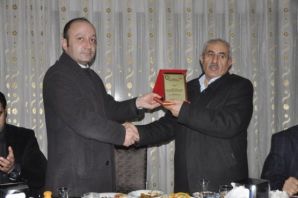 Şemdinli Devlet Hastanesi'nden veda yemeği