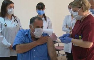 Cerrahpaşa'da ilk korona aşısı yapıldı