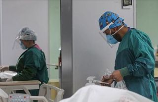 Salgında son 24 saat: 2017 yeni hasta, 72 vefat