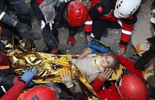 Ayda Gezgin 91 saat sonra enkazdan sağ çıkarıldı