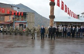 Şemdinli'de Atatürk'ü anma töreni