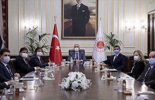 Adalet Bakanı Gül, TBB Başkanı Feyzioğlu ile...